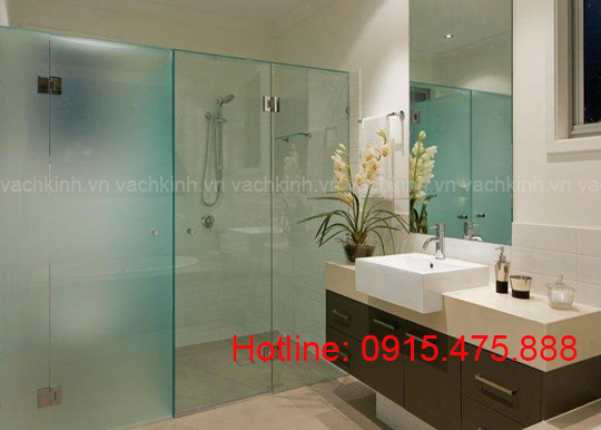 Phòng tắm kính hiện đại tại Xuân Mai | phong tam kinh hien dai tai Xuan Mai